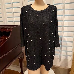 Black Pearl-Embellished Tunic Top. NWT SIZE L Chelsea & Theodore